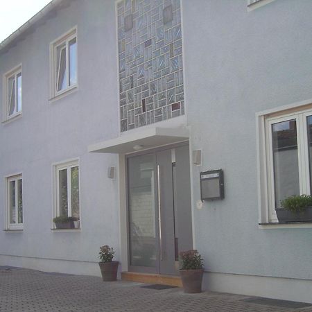 Hotel Garni Pension Ruth Mutterstadt Extérieur photo