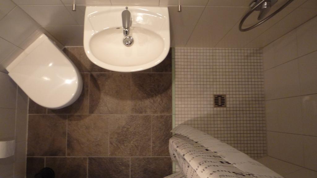 Hotel Garni Pension Ruth Mutterstadt Chambre photo